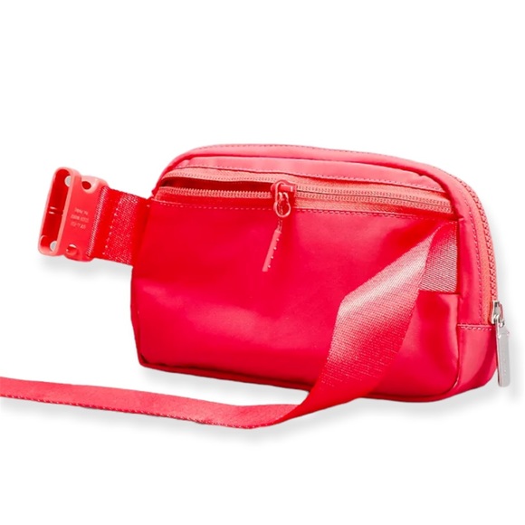 Lululemon Everywhere Belt Bag Extended Strap Pale Raspberry - Picture 3 of 7